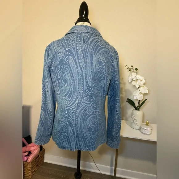 Solitaire Women's Blue Paisley Jacket - Picture 4 of 8